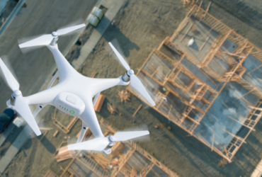 Red Tech Empreendimentos Ltda mostra como drones transformam o monitoramento de infraestruturas na engenharia moderna.