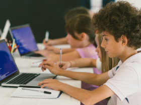 Descubra como a tecnologia educacional com intencionalidade pedagógica melhora a aprendizagem com Sérgio Bento De Araújo no processo.