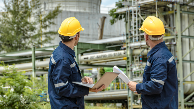 Paulo Roberto Gomes Fernandes destaca como a execução precisa em projetos de engenharia dutoviária em túnel na Serra do Mar contribuiu para elevar os padrões técnicos e operacionais do setor.